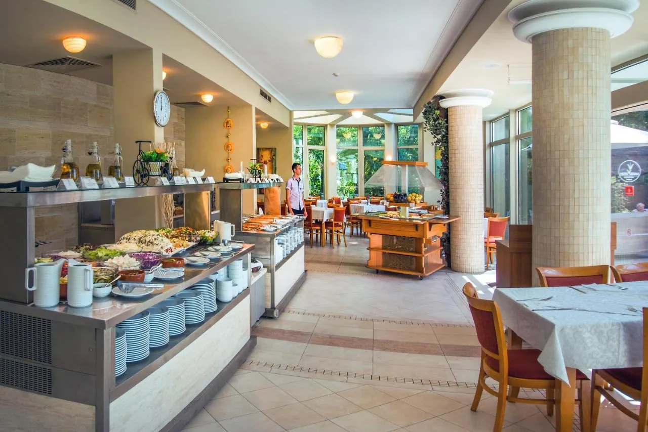 Jeravi Beach Hotel Slantschew brjag 4*,