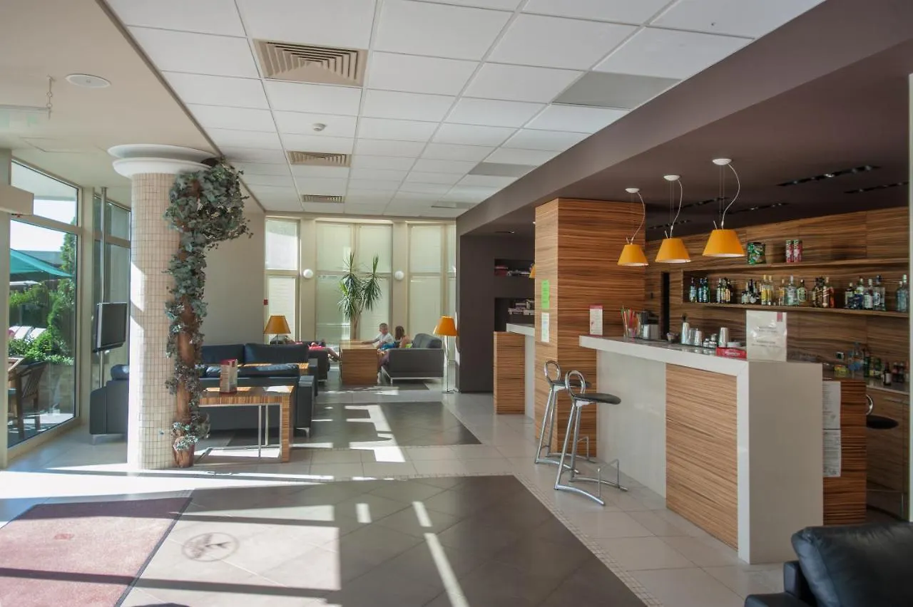 Jeravi Beach Hotel Slantschew brjag 4*,