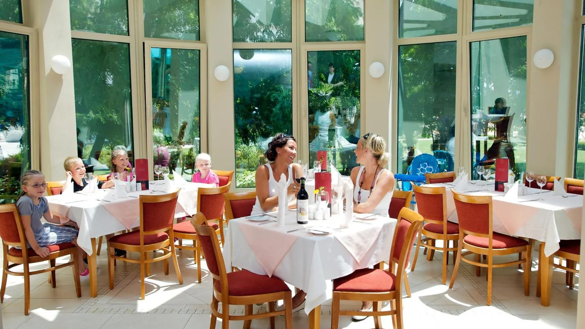 Jeravi Beach Hotel Sunny Beach 4*,