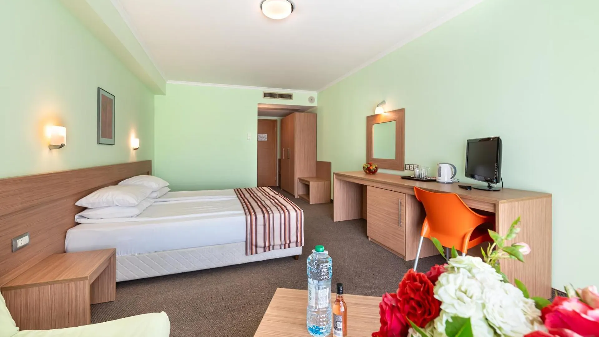 Jeravi Beach Hotel Sunny Beach