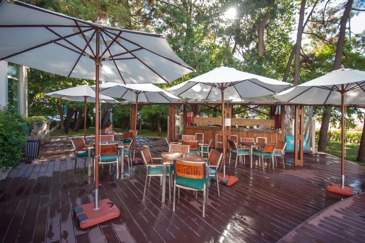 Jeravi Beach Hotel Napospart Bulgária
