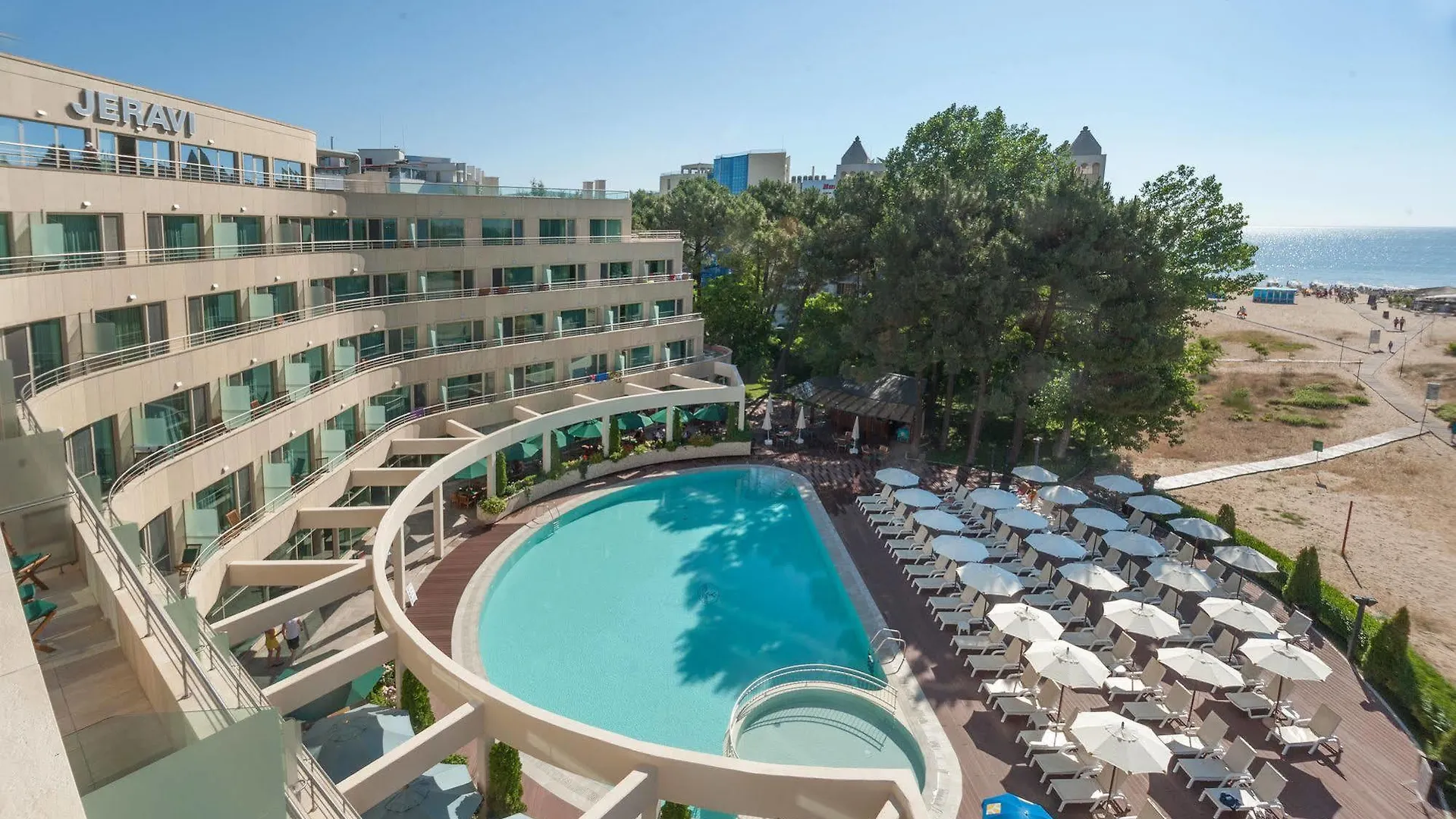 Jeravi Beach Hotel Napospart